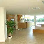 Marina Club