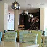 Marina Club